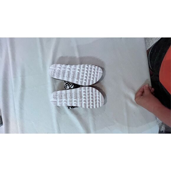 Sorel Women's Leather Roaming Slip On Two Strap Slide Sandal Black White Size 9 - Picture 7 of 7